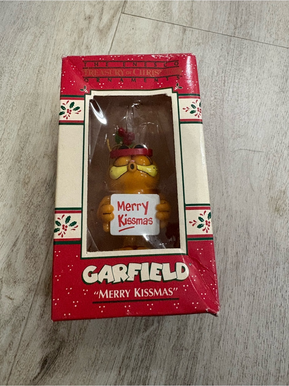 Enesco Merry Kissmas Garfield Christmas Ornament Mistletoe NEW 1978